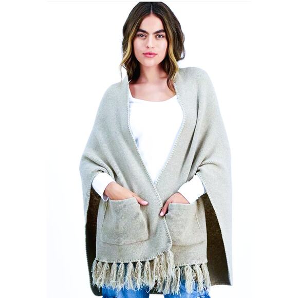 On 34th Women's Heather Gray Whipstitch Edge Wrap, One Size - Picture 1 of 3
